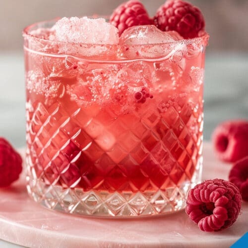 Raspberry Kiss Cocktail Recipe – Refreshing Berry Delight